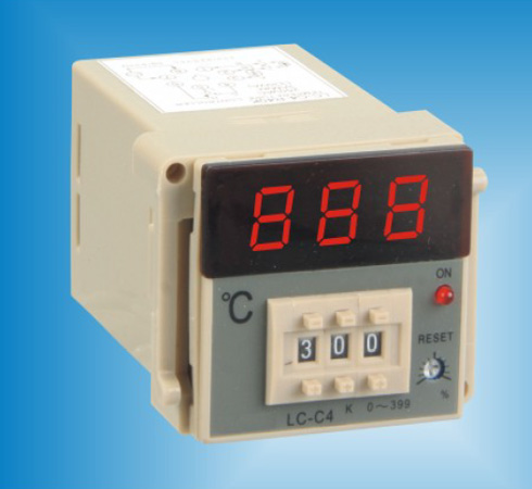 ATC-C4拨码设定、数字显示温度调节器
